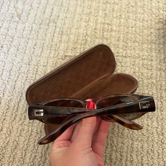VINTAGE GUCCI SUNGLASSES - Picture 2 of 2